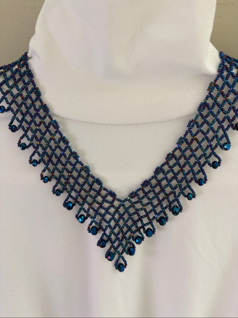 Vintage Beaded Aurora Borealis Blue Collar Necklace Magnetic Clasp